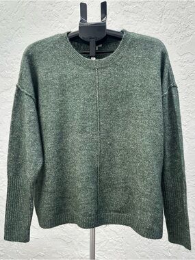 Everyday Crewneck Sweater in Heathered Moss Green